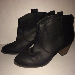OLD NAVY | Black Heeled Ankle Boots